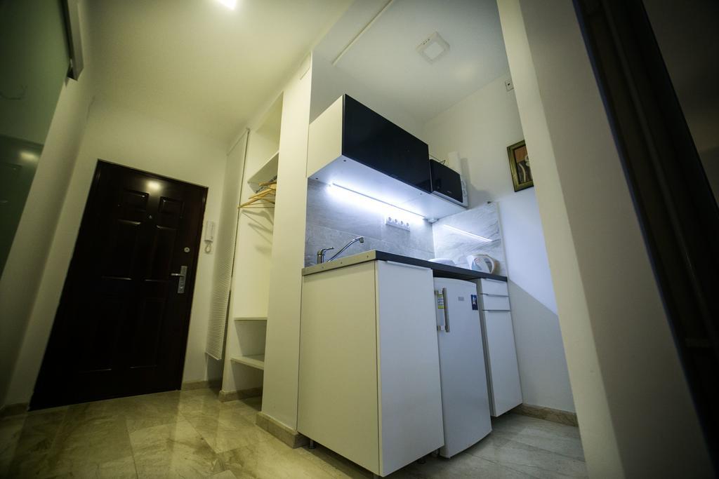 Budapest Downtown Apartments With Balcony & Optional Garage & Restaurant In The Building 部屋 写真