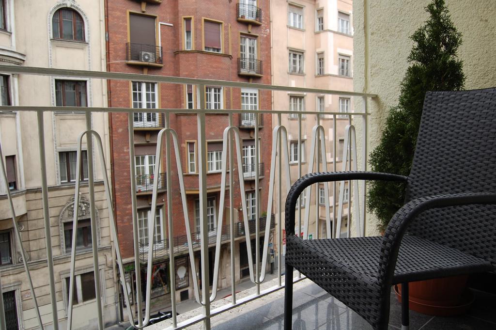 Budapest Downtown Apartments With Balcony & Optional Garage & Restaurant In The Building エクステリア 写真