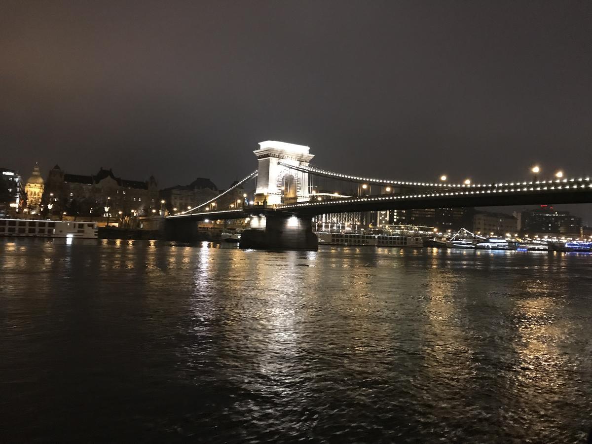 Budapest Downtown Apartments With Balcony & Optional Garage & Restaurant In The Building エクステリア 写真